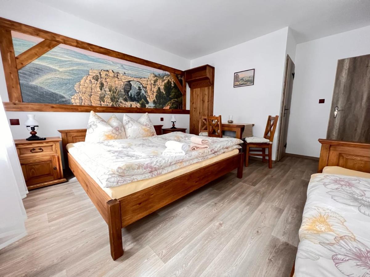 Pension Pod Skalou Hřensko Esterno foto