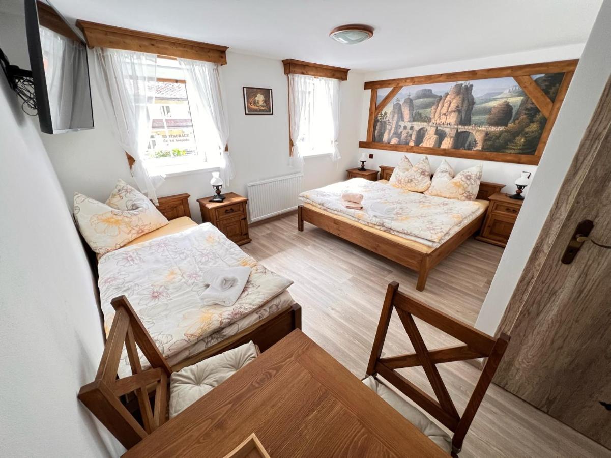 Pension Pod Skalou Hřensko Esterno foto
