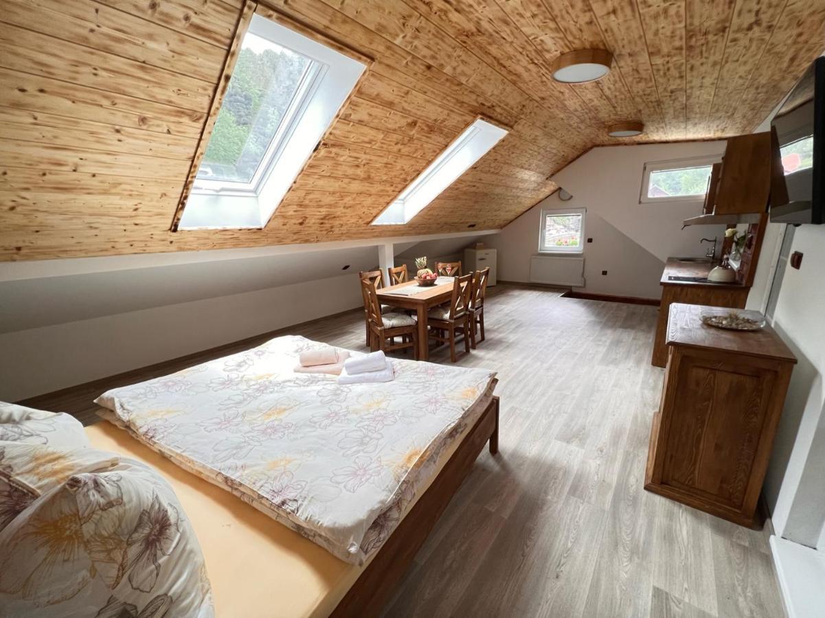 Pension Pod Skalou Hřensko Esterno foto